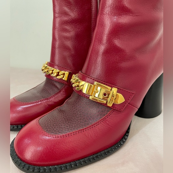 Gucci Austin Calf Leather Boot in Cherry Red - Picture 3 of 10
